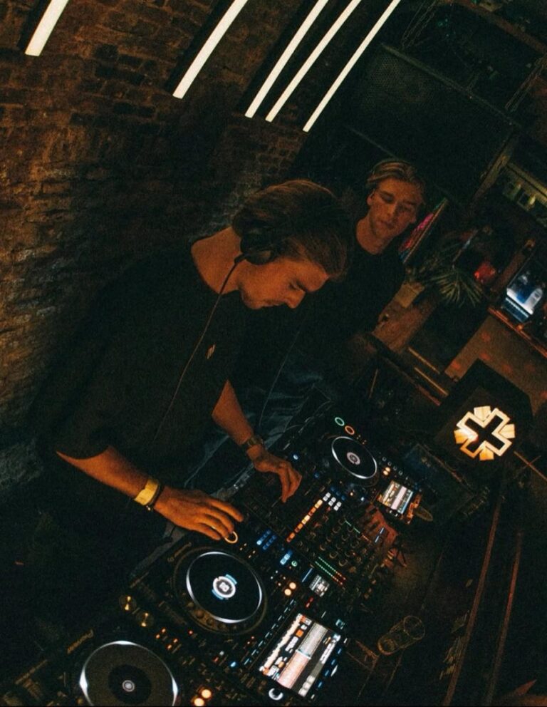 9545f35f-9a5f-4312-b271-e3f2b764d425